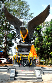 Kurinji Sreekrishna Temple - Garuda
